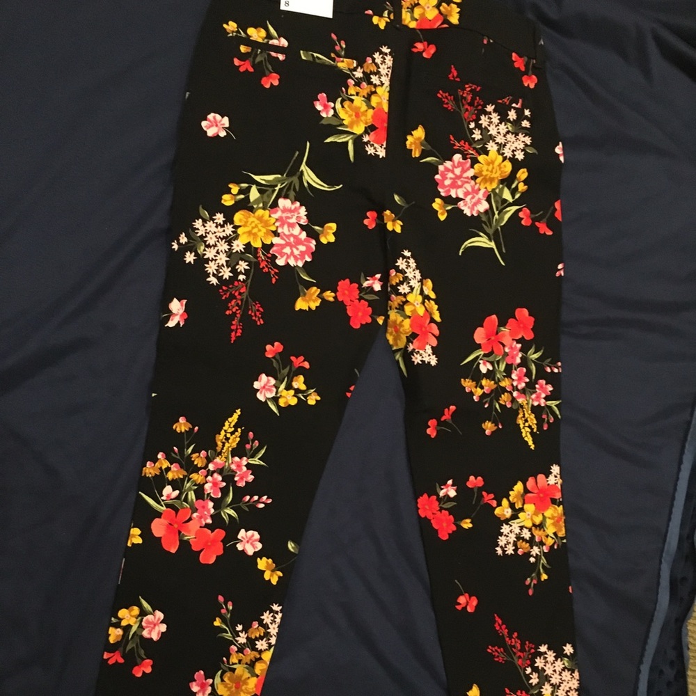 Old Navy never been worn size 8 pants